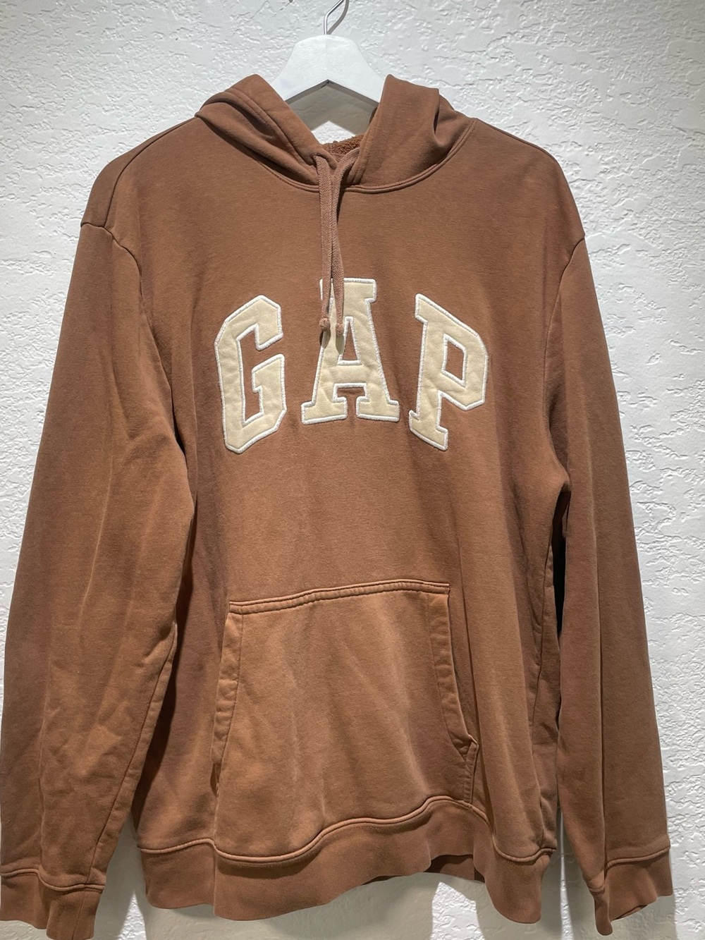 GAP brown hoodie with cream logo Size L